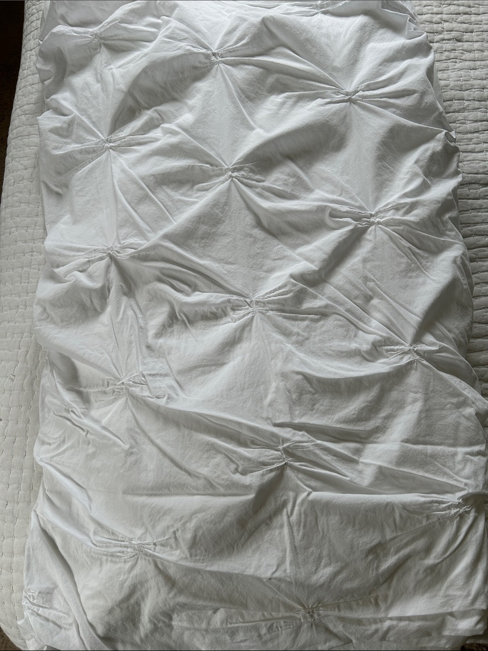 West Elm - White Cotton Pintuck Duvet Cover & 2 Shams - Full/Queen - Picture 4 of 6